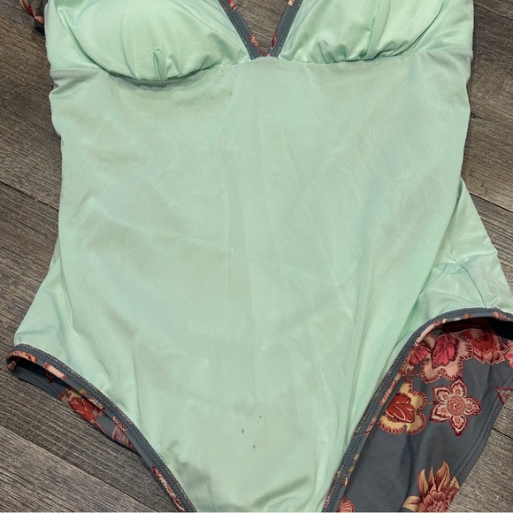 Cupshe Floral One-Piece Swimsuit Grey and Pink New with Tags Medium - Picture 11 of 14